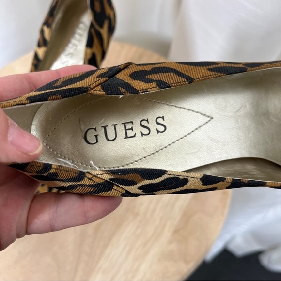 Guess leopard print high heel pumps - Picture 6 of 8